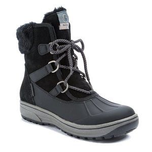 NWOB BareTraps Danula Boots
